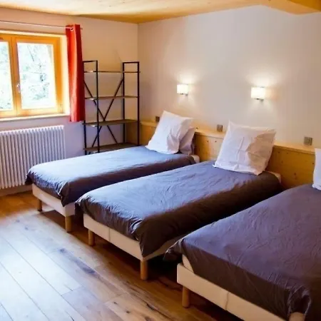 Chalet House Chalet 200m² 8/ 10 Personnes 4 Chambres Moussoux